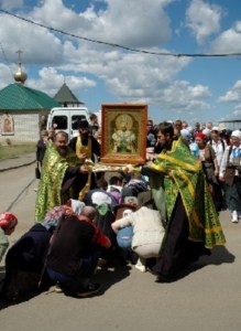 Начало крестного хода в Вавилов Дол