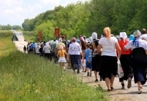 Крестный ход к источнику святой великомученицы Параскевы в с.Елшанка Воскресенского района