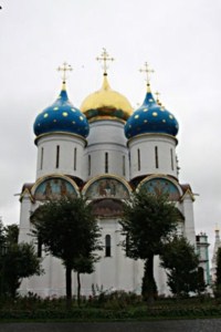 Преподаватели и воспитанники Саратовской семинарии совершили паломническую поездку в Троице-Сергиеву Лавру и к святыням Ярославской епархии