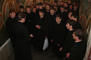 Преподаватели и воспитанники Саратовской семинарии совершили паломническую поездку в Троице-Сергиеву Лавру и к святыням Ярославской епархии
