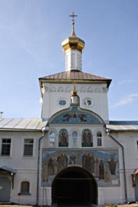 Преподаватели и воспитанники Саратовской семинарии совершили паломническую поездку в Троице-Сергиеву Лавру и к святыням Ярославской епархии