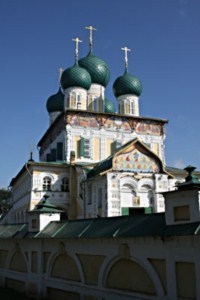 Преподаватели и воспитанники Саратовской семинарии совершили паломническую поездку в Троице-Сергиеву Лавру и к святыням Ярославской епархии
