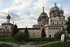 Преподаватели и воспитанники Саратовской семинарии совершили паломническую поездку в Троице-Сергиеву Лавру и к святыням Ярославской епархии