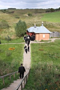 Преподаватели и воспитанники Саратовской семинарии совершили паломническую поездку в Троице-Сергиеву Лавру и к святыням Ярославской епархии