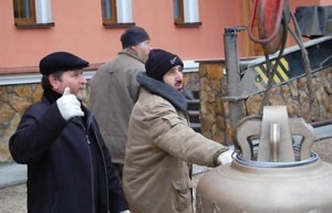 В Свято-Алексиевском женском монастыре освящены десять колоколов для нового храма в честь Смоленской иконы Божией Матери «Одигитрия»
