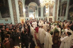 Рождественское богослужение в Духосошественском кафедральном соборе Саратова