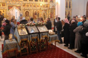 В Саратовскую епархию прибыли святыни Свято-Введенского Толгского монастыря