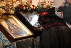 В Саратовскую епархию прибыли святыни Свято-Введенского Толгского монастыря