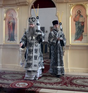Литургия Преждеосвященных Даров в храме в честь Казанской иконы Божией Матери города Саратова