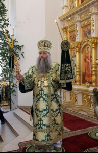 Божественная литургия и Великая вечерня в Свято-Троицком кафедральном соборе г. Вольска