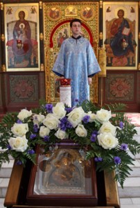 Выпускники СПДС в священном сане совершили богослужение