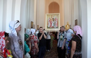 Молебен и начало Крестного хода в Вавилов Дол