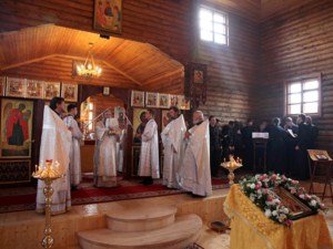 Божественная литургия в храме в честь Сретения Господня г. Саратова