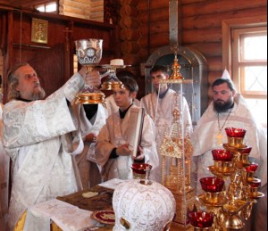 Божественная литургия в храме в честь Сретения Господня г. Саратова