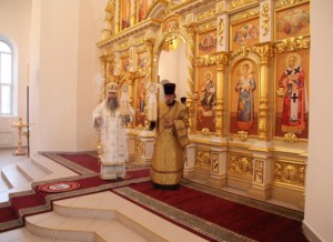 Божественная литургия в Свято-Троицком кафедральном соборе г. Вольска