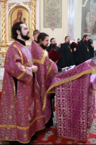 Конкурс чтецов "В начале было Слово"
