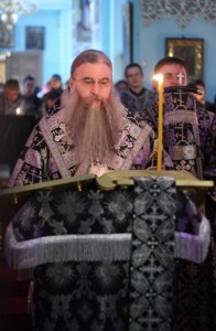 Утреня Великой Пятницы в Духосошественском кафедральном соборе Саратова