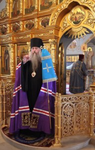 Всенощное бдение в Свято-Троицком соборе Саратова