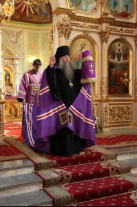 Всенощное бдение в Свято-Покровском храме Саратова