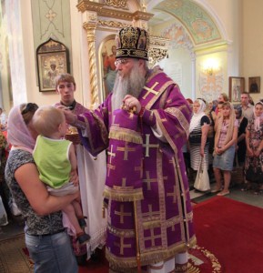 Всенощное бдение в Свято-Покровском храме Саратова