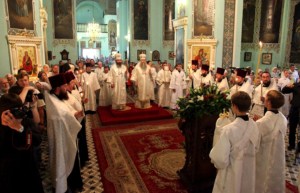 Всенощное бдение в Духосошественском кафедральном соборе Саратова