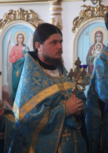 Божественная литургия в храме во имя святого Архангела Михаила с. Питерка