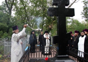 Панихида на Воскресенском кладбище г. Саратова