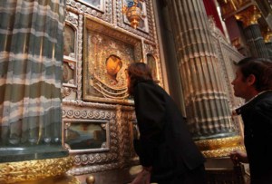 Преподаватели и воспитанники Саратовской семинарии совершили паломническую поездку по святым местам Санкт-Петербурга