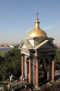 Преподаватели и воспитанники Саратовской семинарии совершили паломническую поездку по святым местам Санкт-Петербурга