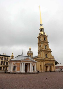 Преподаватели и воспитанники Саратовской семинарии совершили паломническую поездку по святым местам Санкт-Петербурга
