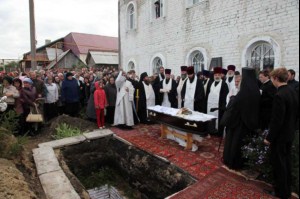 Погребение священника Николая Сумцова