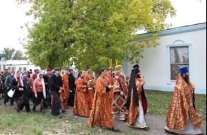 Божественная литургия в храме во имя святых мучениц Веры, Надежды, Любови и матери их Софии п. Cветлый Татищевского р-на