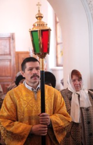 Архипастырская поездка в Базарно-Карабулакский и Красноармейский районы