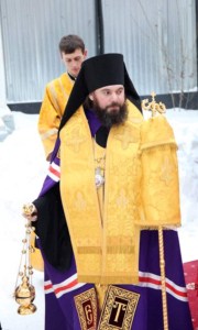 Освящены кресты на купола строящегося храма во имя Иоанна Богослова
