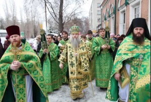 Божественная литургия в Серафимовском храме Саратова