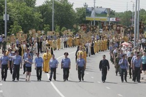 Прибытие десницы святого Пророка, Предтечи и Крестителя Господня Иоанна. Крестный ход. Саратов.