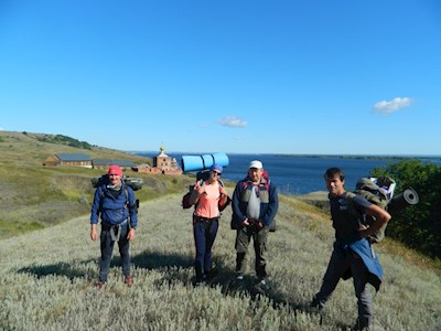 Хвалынская православная гимназия получила диплом от Саратовского областного клуба туристов