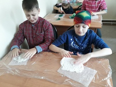 В воскресной школе Митрофановского храма готовят к Рождеству мультфильм