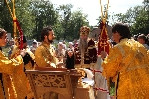 Митрополит Лонгин освятил центральный купол храма Петра и Павла
