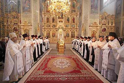 В Покровском храме Саратова состоялась соборная панихида по почившему Предстоятелю Русской Православной Церкви