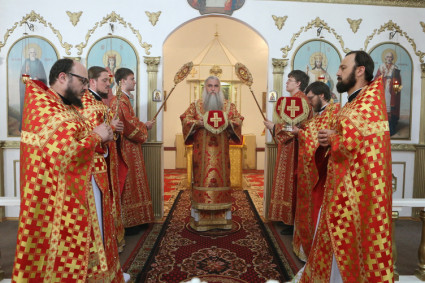 Божественная литургия в храме в честь Покрова Пресвятой Богородицы р.п. Новые Бурасы