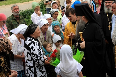 Крестный ход Саратов-Вавилов Дол проходит по городу Балаково