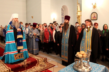 Всенощное бдение в Покровском храме Петровска