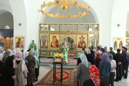 Божественная литургия в Свято-Никольском мужском монастыре г. Саратова