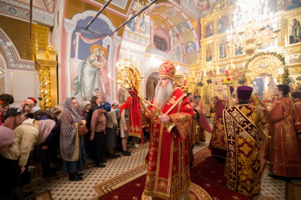 Пасхальное богослужение в Свято-Троицком кафедральном соборе г.Саратова