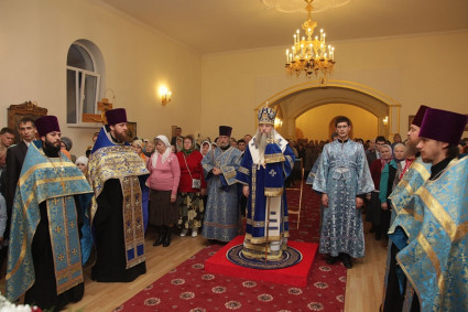 Всенощное бдение в храме в честь Казанской иконы Божией Матери р.п. Татищево