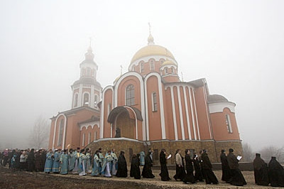Великое освящение храма в честь Смоленской иконы Божией Матери «Одигитрия» саратовского Свято-Алексиевского женского монастыря