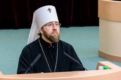 Митрополит Игнатий принял участие в работе депутатских слушаний на тему «Традиционные ценности как основы духовного развития молодежи»
