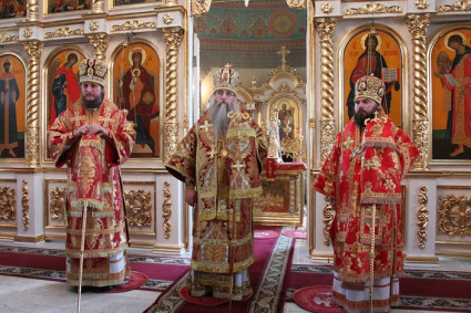 Божественная литургия в Свято-Троицком соборе г. Покровска