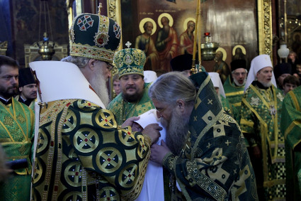 Святейший Патриарх Кирилл возвел в сан митрополита Епископа Саратовского и Вольского Лонгина
